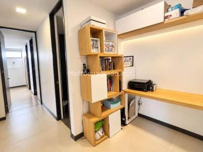 Apartamento de 3 alcobas en venta en Altos Del Poblado, Medellín, 80 m² · foto 4 de 11