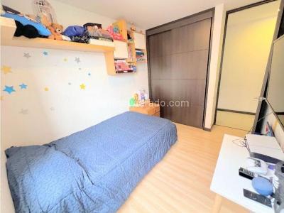 Apartamento de 3 alcobas en venta en Altos Del Poblado, Medellín, 80 m² · foto 7 de 11