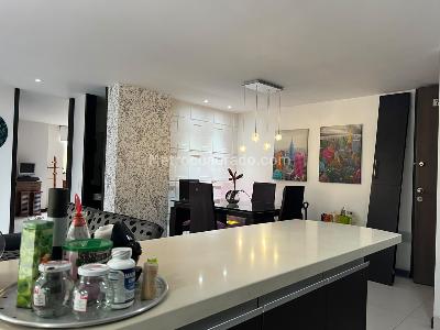 Apartamento de 2 alcobas en venta en Envigado, Envigado, 79 m² · foto 8 de 18