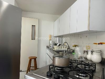 Apartamento de 3 alcobas en venta en El Poblado, Medellín, 89 m² · foto 10 de 18