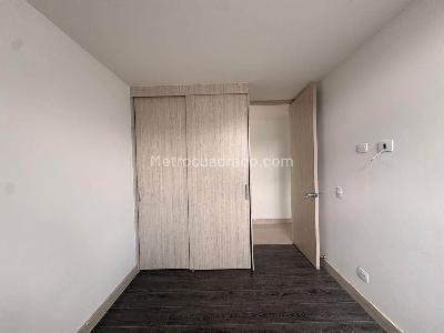 Apartamento de 3 alcobas en arriendo en Sabaneta, Sabaneta, 75 m² · foto 10 de 14