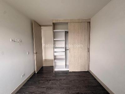Apartamento de 3 alcobas en arriendo en Sabaneta, Sabaneta, 75 m² · foto 12 de 14