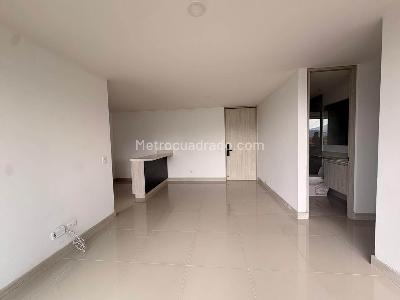 Apartamento de 3 alcobas en arriendo en Sabaneta, Sabaneta, 75 m² · foto 2 de 14