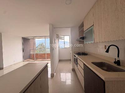 Apartamento de 3 alcobas en arriendo en Sabaneta, Sabaneta, 75 m² · foto 4 de 14