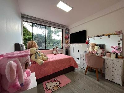 Casa de 3 alcobas en venta en Envigado, Envigado, 298 m² · foto 11 de 20