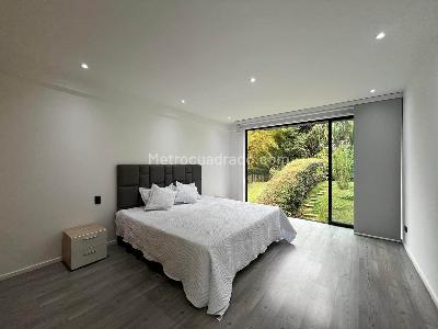 Casa de 3 alcobas en venta en Envigado, Envigado, 298 m² · foto 15 de 20