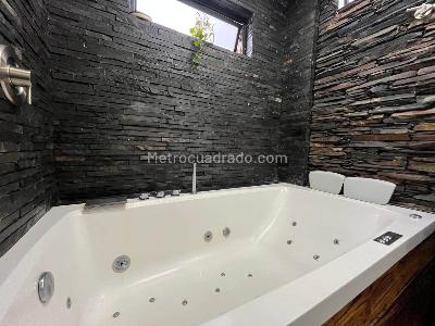 Casa de 3 alcobas en venta en Envigado, Envigado, 298 m² · foto 17 de 20