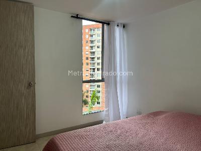 Apartamento de 3 alcobas en venta en Envigado, Envigado, 64 m² · foto 9 de 15