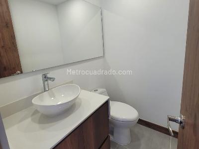 Apartamento de 2 alcobas en arriendo en Villa Carlota, Medellín, 103 m² · foto 14 de 15