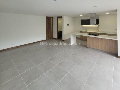 Apartamento de 2 alcobas en arriendo en Villa Carlota, Medellín, 103 m² · foto 3 de 15