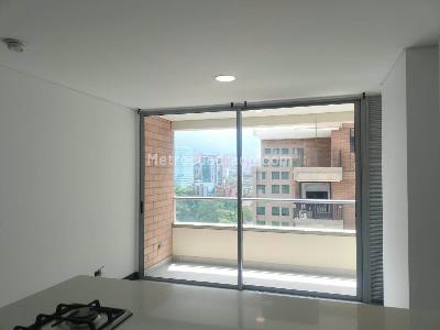 Apartamento de 1 alcoba en arriendo en Villa Carlota, Medellín, 52 m² · foto 2 de 12