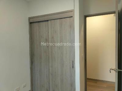 Apartamento de 3 alcobas en arriendo en Villa Carlota, Medellín, 79 m² · foto 13 de 17