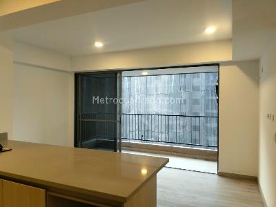 Apartamento de 3 alcobas en arriendo en Villa Carlota, Medellín, 79 m² · foto 2 de 17