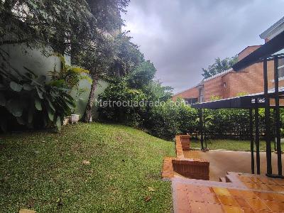 Casa de 4 alcobas en arriendo en Las Lomas, Medellín, 360 m² · foto 19 de 19