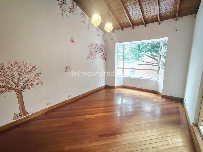Casa de 4 alcobas en venta en Las Lomas, Medellín, 360 m² · foto 12 de 19