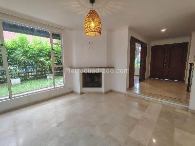 Casa de 4 alcobas en venta en Las Lomas, Medellín, 360 m² · foto 2 de 19