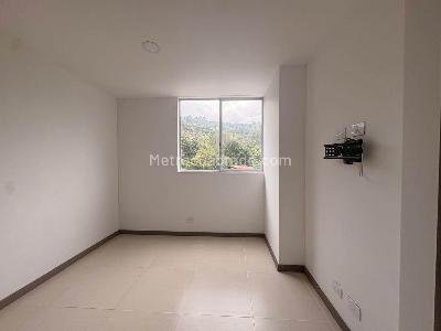 Apartamento de 2 alcobas en arriendo en Sabaneta, Sabaneta, 60 m² · foto 6 de 13