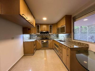 Casa de 4 alcobas en arriendo en Envigado, Envigado, 320 m² · foto 6 de 19