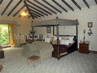 Casa de 5 alcobas en venta en El Poblado, Medellín, 1040 m² · foto 13 de 20