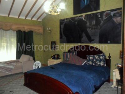 Casa de 5 alcobas en venta en El Poblado, Medellín, 1040 m² · foto 14 de 20