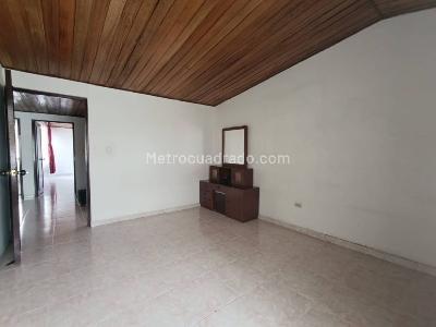 Casa en venta en Pontevedra, Bogotá · foto 14 de 20