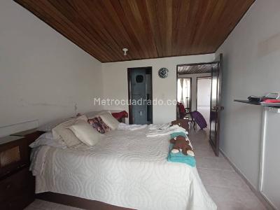Casa en venta en Pontevedra, Bogotá · foto 15 de 20