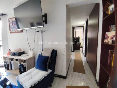 Apartamento en venta en Ismael Perdomo, Bogotá · foto 6 de 17