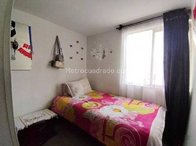 Apartamento en venta en Ismael Perdomo, Bogotá · foto 8 de 17