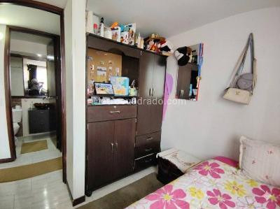 Apartamento en venta en Ismael Perdomo, Bogotá · foto 9 de 17