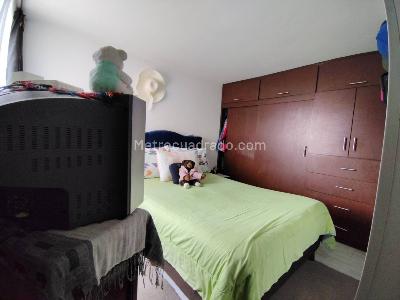 Apartamento en venta en Ismael Perdomo, Bogotá · foto 12 de 17