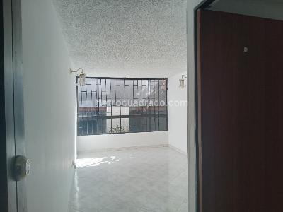 Apartamento en venta en Primavera, Bogotá · foto 2 de 15