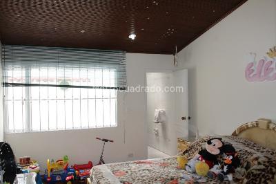 Casa de 3 alcobas en venta en Malibu La Alhambra, Bogotá, 275 m² · foto 11 de 20