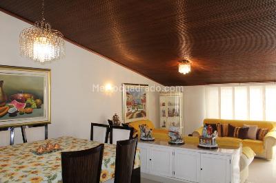 Casa de 3 alcobas en venta en Malibu La Alhambra, Bogotá, 275 m² · foto 7 de 20
