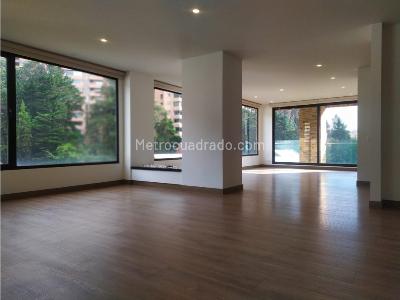 Apartamento de 3 alcobas en venta en Chico, Bogotá, 203 m² · foto 6 de 19
