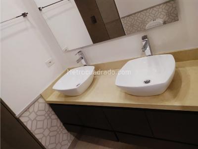 Apartamento de 3 alcobas en venta en Chico, Bogotá, 203 m² · foto 8 de 19