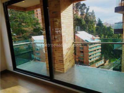 Apartamento de 3 alcobas en venta en Chico, Bogotá, 203 m² · foto 13 de 19