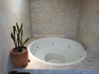 Apartamento en venta en Santa Barbara, Bogotá · foto 5 de 6