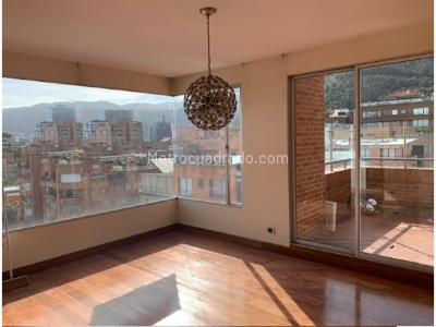 Apartamento de 3 alcobas en venta en Chico, Bogotá, 240 m² · foto 4 de 11