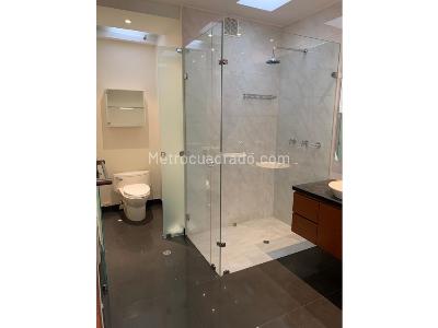 Apartamento de 3 alcobas en venta en Chico, Bogotá, 240 m² · foto 8 de 11