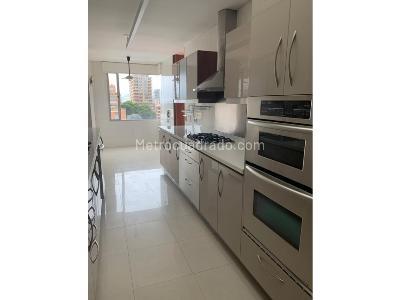 Apartamento de 3 alcobas en venta en Chico, Bogotá, 240 m² · foto 10 de 11