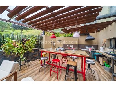Casa de 4 alcobas en venta en La Calera, La Calera, 305 m² · foto 2 de 20