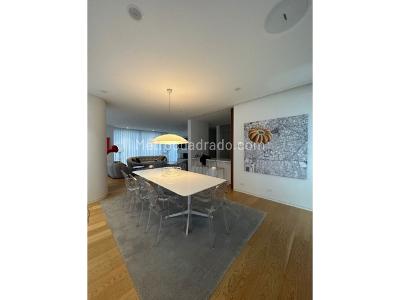 Apartamento de 3 alcobas en venta en Chico, Bogotá, 267 m² · foto 2 de 8