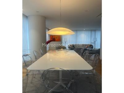Apartamento de 3 alcobas en venta en Chico, Bogotá, 267 m² · foto 4 de 8