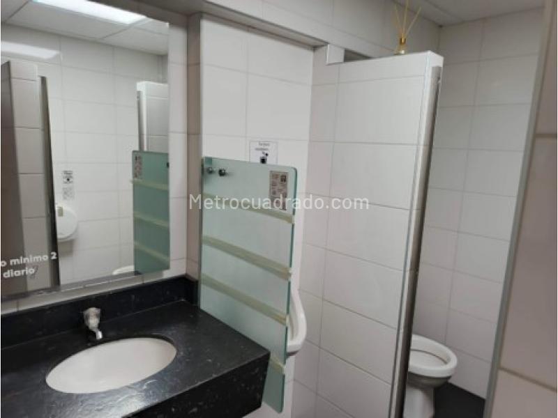 Local Comercial en Arriendo, Guayabal, Medellín - Más
