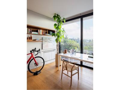 Apartamento de 2 alcobas en venta en Los Rosales, Bogotá, 212 m² · foto 8 de 9