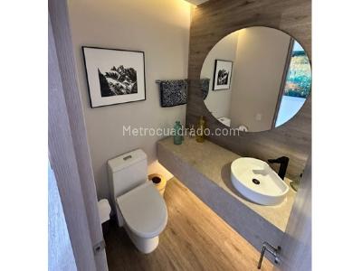 Apartamento de 3 alcobas en venta en Santa Barbara, Bogotá, 114 m² · foto 8 de 19