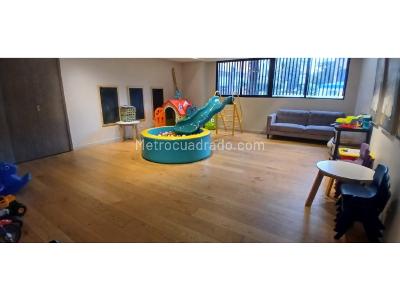 Apartamento de 3 alcobas en venta en Santa Barbara, Bogotá, 114 m² · foto 16 de 19
