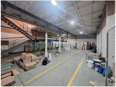 Warehouse for rent in Montevideo, Bogotá