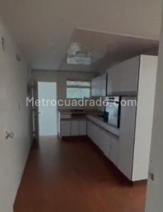 Casa de 4 alcobas en venta en La Calleja, Bogotá, 341 m² · foto 9 de 15
