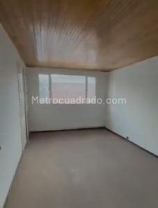 Casa de 4 alcobas en venta en La Calleja, Bogotá, 341 m² · foto 3 de 15